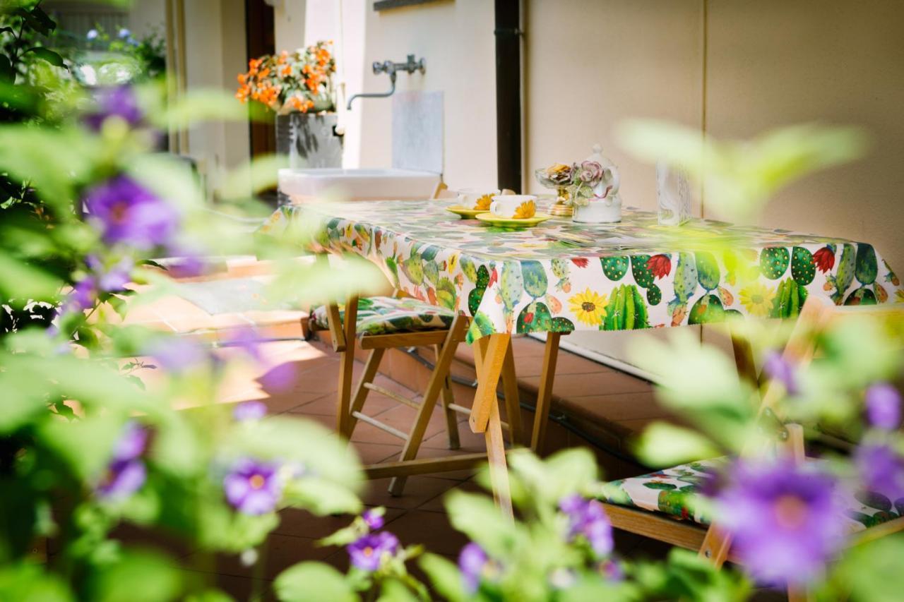 Domus Socolatae Apartments&Suites Follonica Luaran gambar